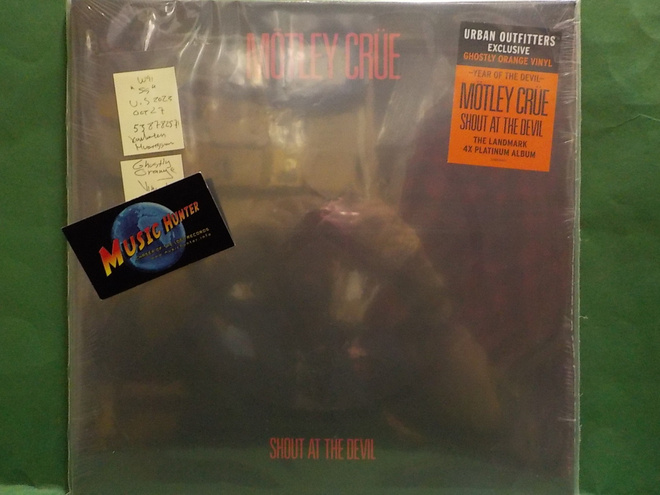 MÖTLEY CRÜE - SHOUT AT THE DEVIL - US 2023 UUSI LP