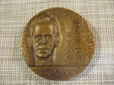 Asser Stenbäck  70 V mitali 1983 / Toivo Pelkonen 1983.
