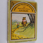A. A. Milne : Pooh and Piglet go Hunting - pikkukuva 1