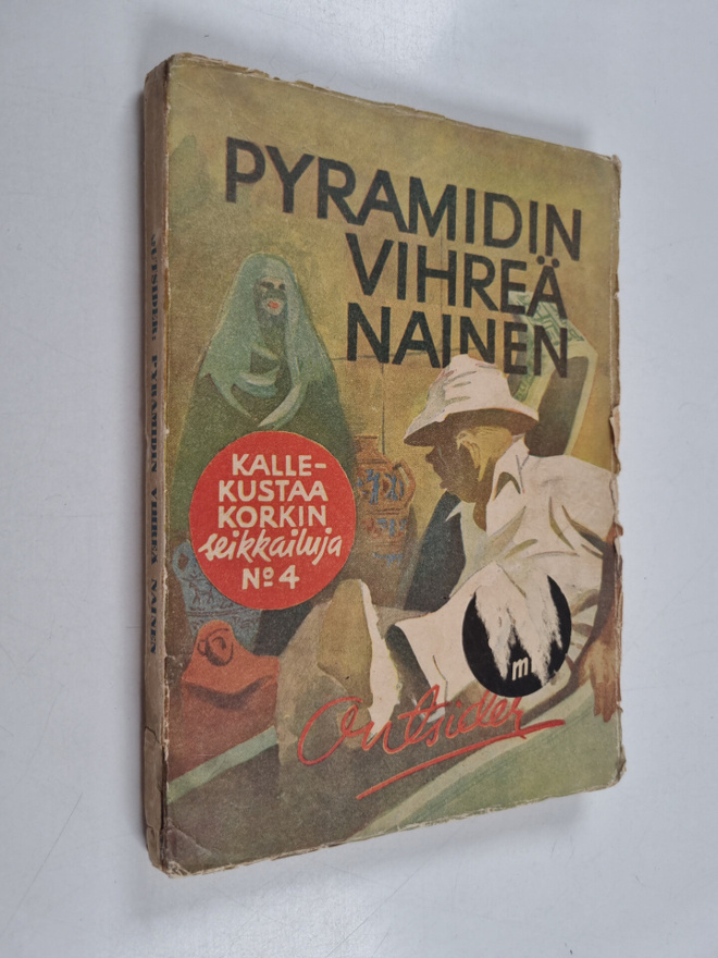 Outsider : Pyramidin vihreä nainen