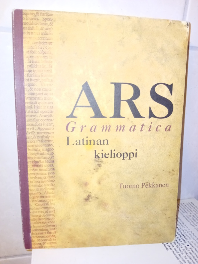 Pekkanen :  ARS GRAMMATICA Latinan kielioppi ( SIS POSTIKULU