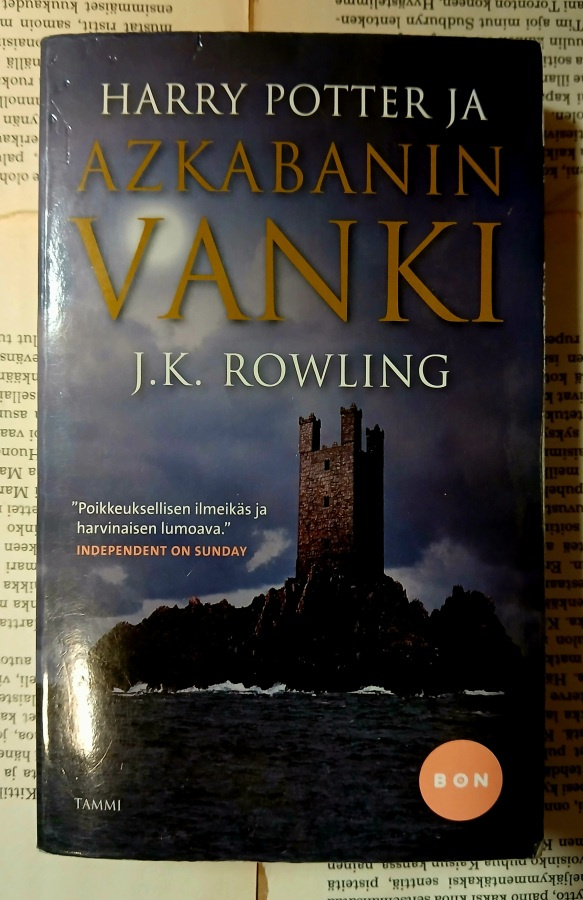 J.K. Rowling - Harry Potter ja Azkabanin vanki (pokkari)