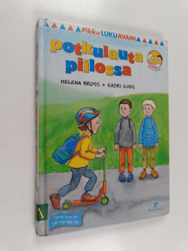 Helena Bross : Potkulauta piilossa