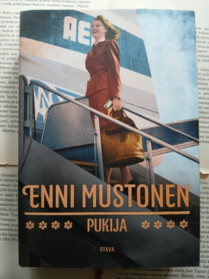 Enni Mustonen - Pukija (sid.)