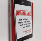 Bernie Brennan : Branded! : how retailers engage consumer... - pikkukuva 1