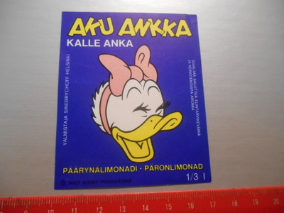 Aku Ankka Päärynälimonadi Sinebrychoff etiketti Iines Ankka