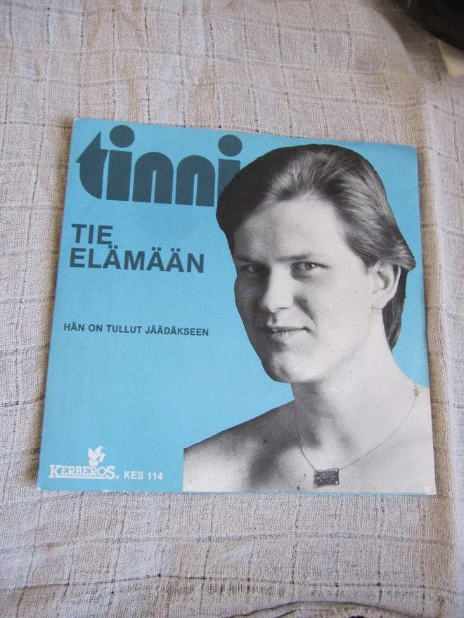 TINNI : tie elämään / hän on tullut jäädäkseen : KANNET