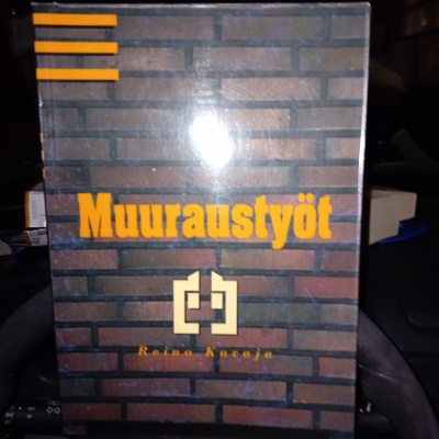 Kavaja : Muuraustyöt ( SIS POSTIKULU )