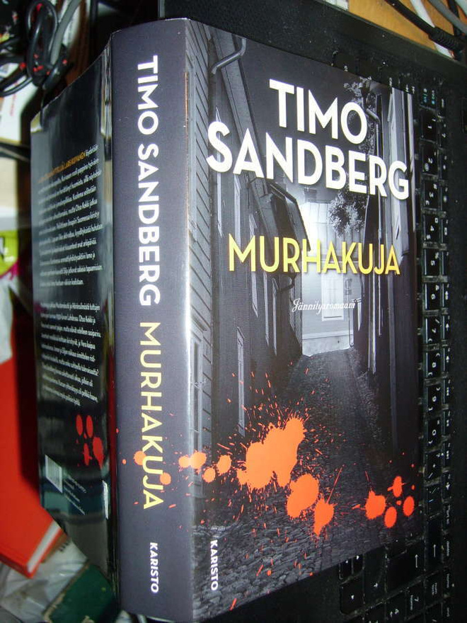 Timo Sandberg : Murhakuja ( 1 p. 2016 ) sis. postikulun