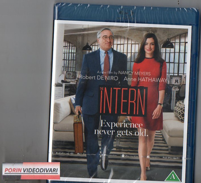 Intern (32 064) UUSI -FI- BLU-RAY nordic, robert de niro