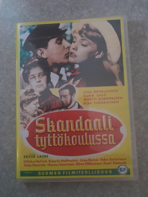 Skandaali tyttökoulussa sf