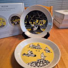 Muumi keräilylautaset: 6/10 Hurraa ja Keltainen (2019) - pikkukuva 1