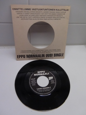 EPPU NORMAALI 7´LENSIN MATALALLA 2, PISSAA JA KAKKAA