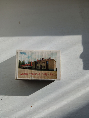 Tulitikkuaski, Auttoisten koulu 1889-2002.