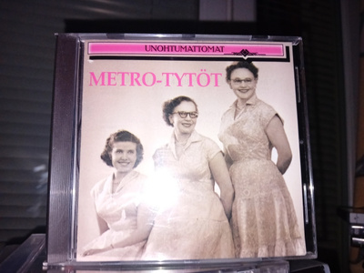 Cd unohtumattomat - Metro-tytöt ( SIS POSTIKULU )