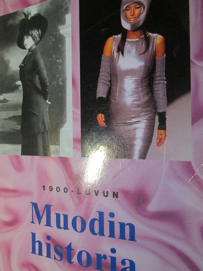 Gertrud Lehnert: 1900-luvun Muodin historia