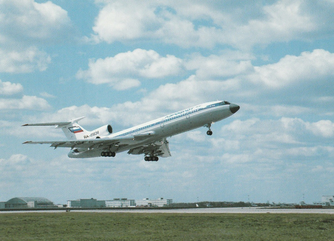 LENTOKONEKORTTI - TU-154