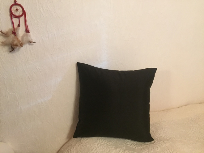 Casa Stockmann musta silkki koristetyynynpäällinen