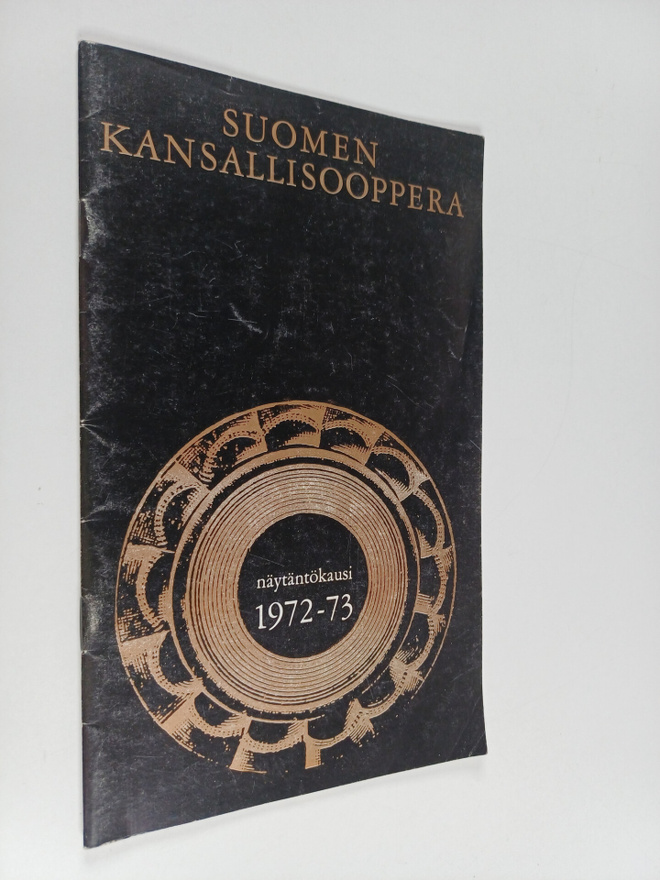 Suomen kansallisooppera : näytöskausi 1972-73