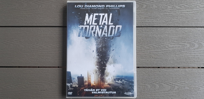 DVD: Metal Tornado (Lou Diamond Phillips 2010)