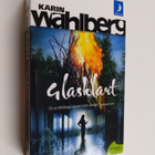 Karin Wahlberg : Glasklart : kriminalroman - pikkukuva 1