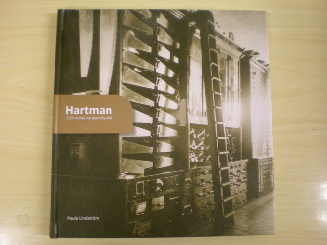 Paula Lindström: Hartman - 150 vuotta kaupankäyntiä
