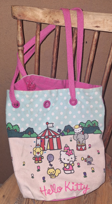 Hello Kitty pieni pinkki kangaskassi