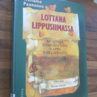 LOTTANA LIPPUSIIMASSA MUISTOJA WEHRMACHTIN LAPIN ESIKUNNASTA - pikkukuva 1