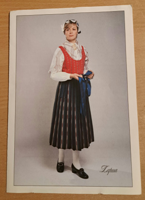 kansallispuku Lapua, iso taitekortti, kulkenut 1995