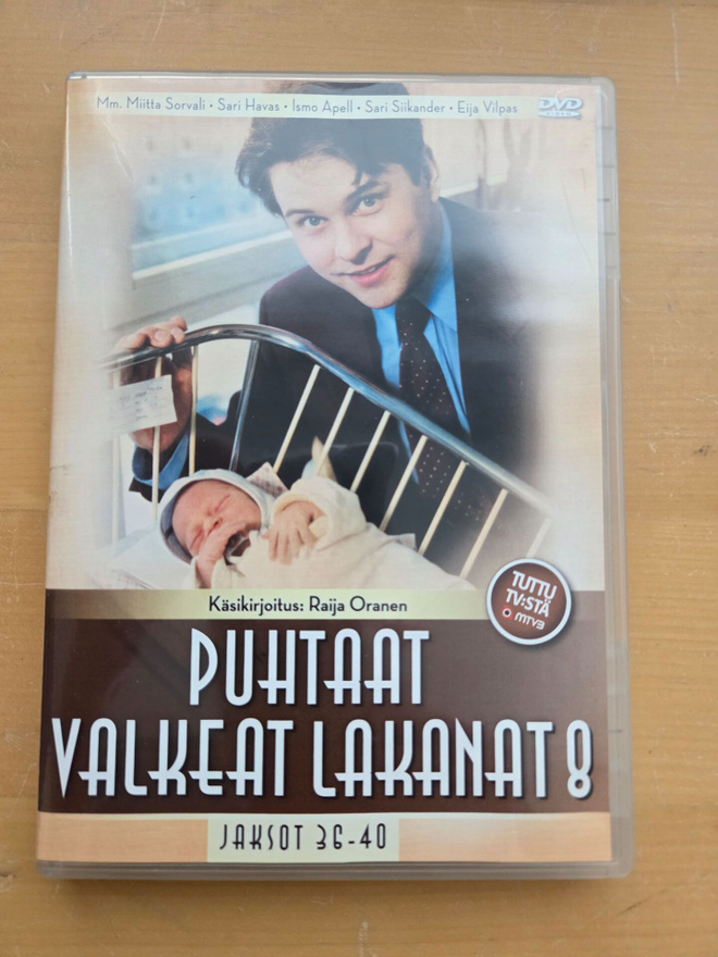 PUHTAAT VALKEAT LAKANAT 8 . DVD . JAKSOT 36-40