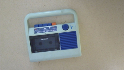 Casette Recorder, "nätti", pattereilla.