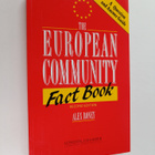 Alex Roney : The European Community fact book : a questio... - pikkukuva 1