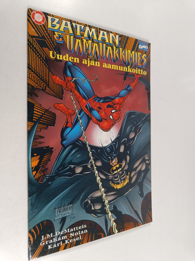 J. M. DeMatteis ym. : Batman & Hämähäkkimies : Uuden ajan...