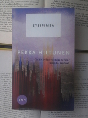 Pekka Hiltunen - Sysipimeä (pokkari)