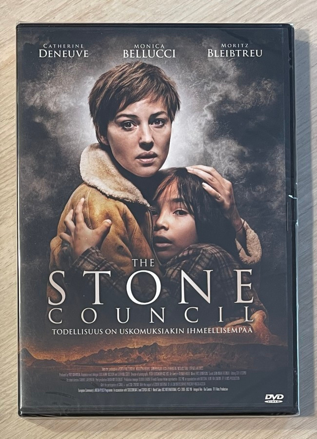 Stone Council (2006) Monica Bellucci, Catherine Deneuve