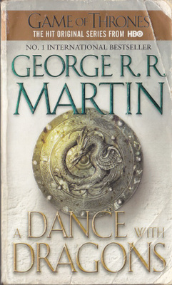 George R. R. Martin: A Dance with Dragons (paperback)