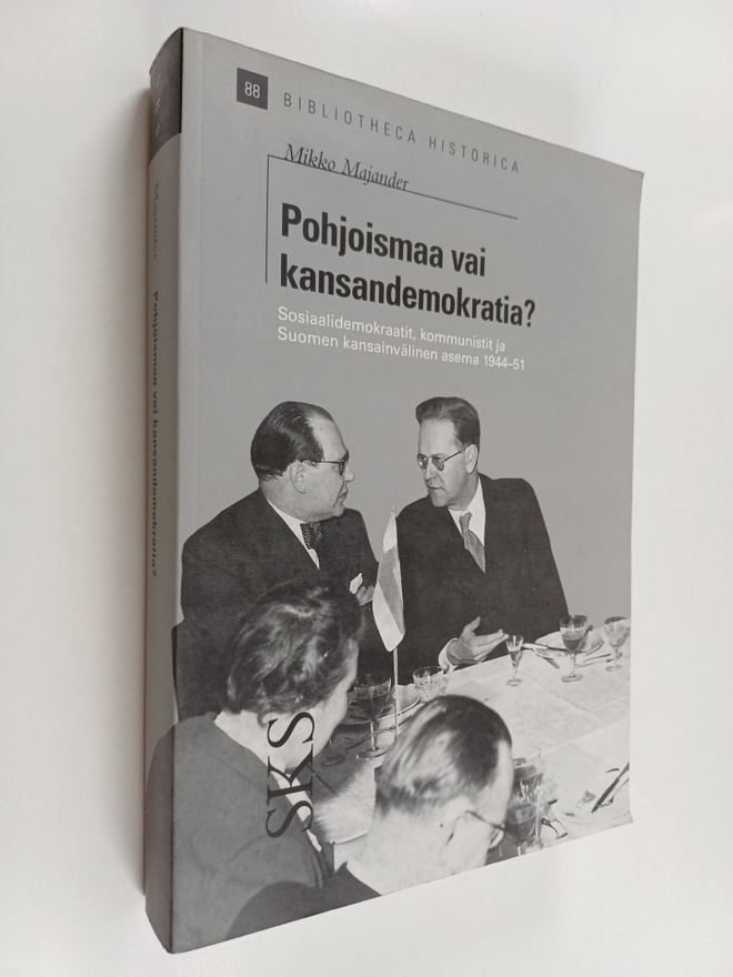 Mikko Majander : Pohjoismaa vai kansandemokratia? : sosia...