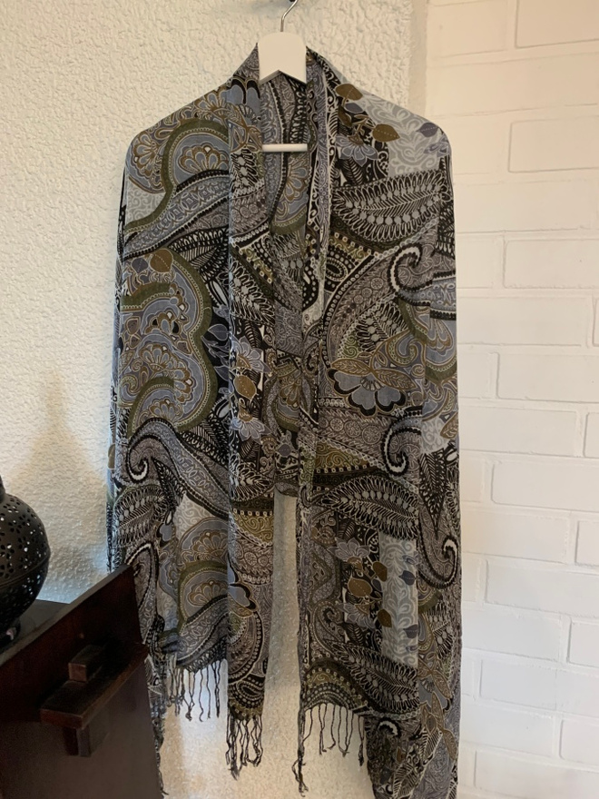 Kuviollinen viskoosi hartiahuivi