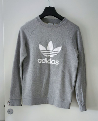 Adidas pusero XS (väljä malli)