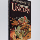 Anne McCaffrey : Get off the Unicorn - pikkukuva 1
