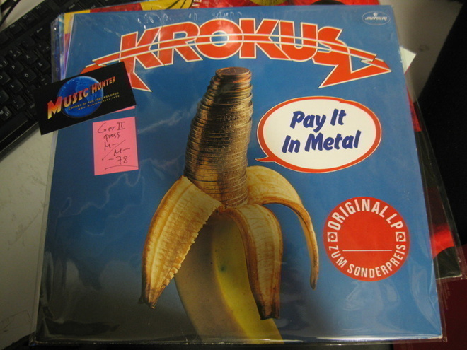 KROKUS - PAY IT IN METAL GER 2. PAINOS  M-/M- LP