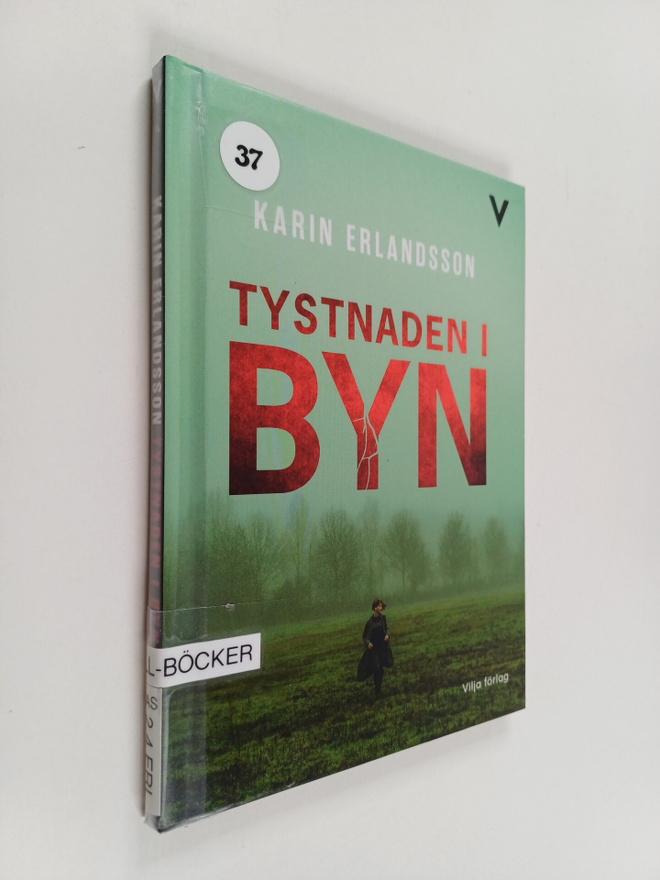 Karin Erlandsson : Tystnaden i byn
