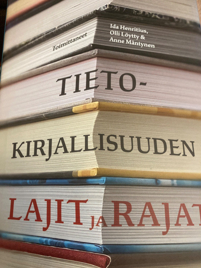 TIETOKIRJALLISUUDEN LAJIT JA RAJAT