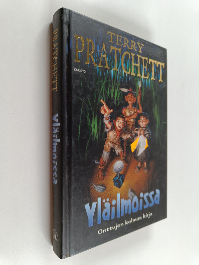 Terry Pratchett : Yläilmoissa : Onttujen kolmas kirja
