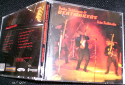 Pekka Tiilikainen & BEATMAKERS: Isän putkiradio (2008)