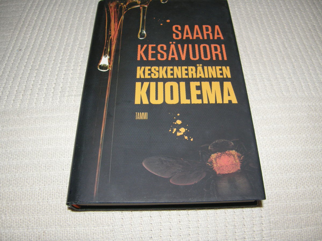 Saara Kesävuori Keskeneräinen kuolema  -sid