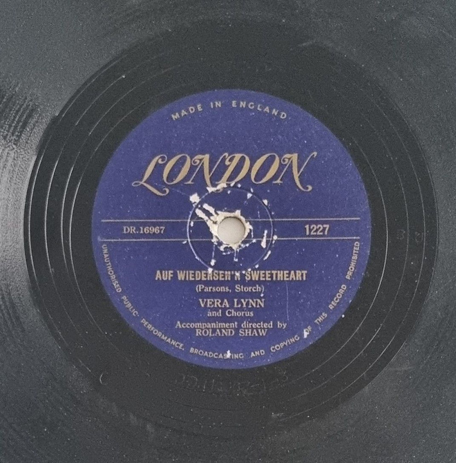 Savikiekko 1952 - Vera Lynn - London 1227