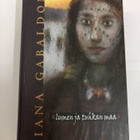 Diana Gabaldon: Lumen ja tuhkan maa, 1.p - pikkukuva 1