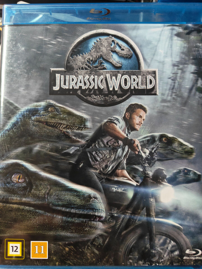 Jurassic World blu-ray