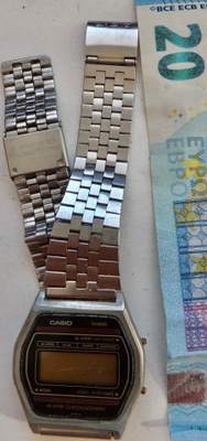 VANHA Kello Casio Alkup Ranneke